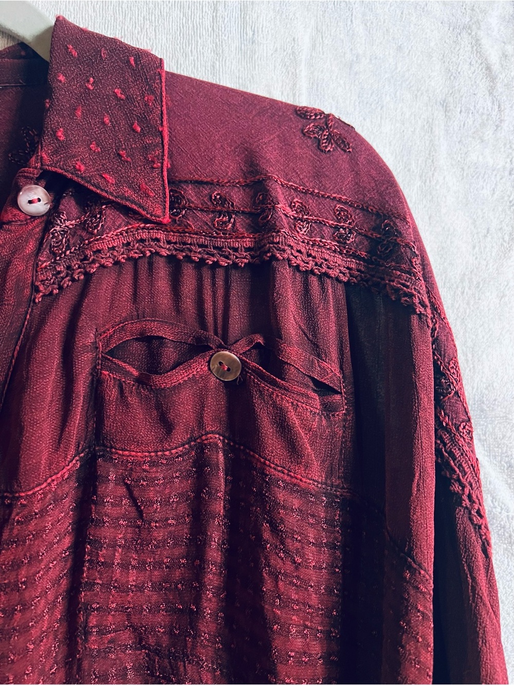 Young Threads Maroon Button-Front Relaxed Blouse - Picture 4 of 6